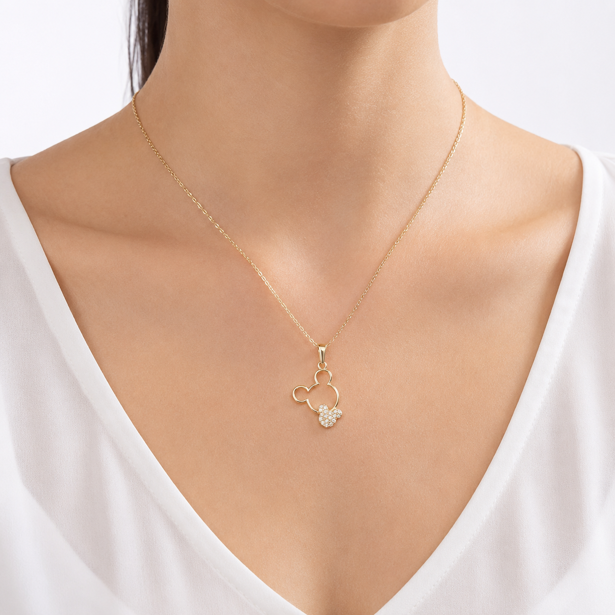 Dije Silueta de Mickey Mouse con Circonias Oro 10K