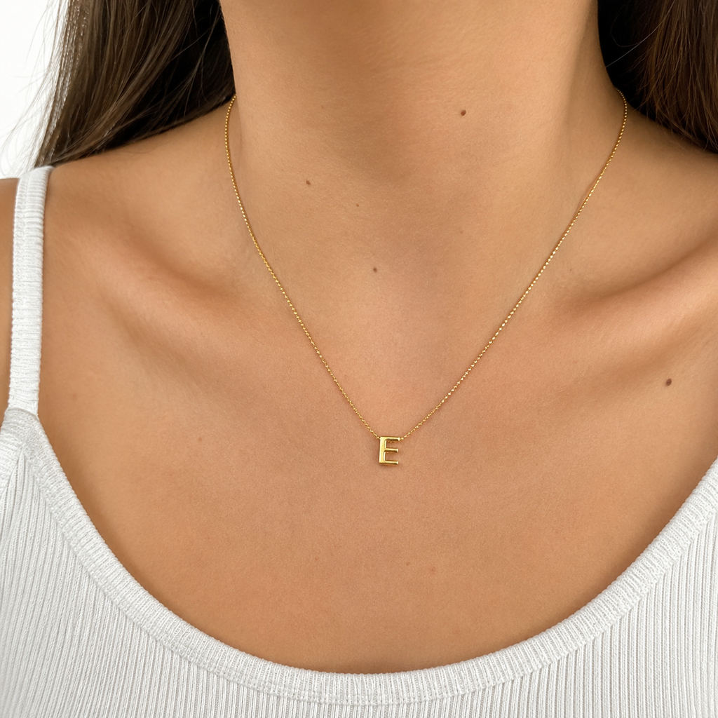 Collar Letra E Plata .925 con Baño de Oro 18K