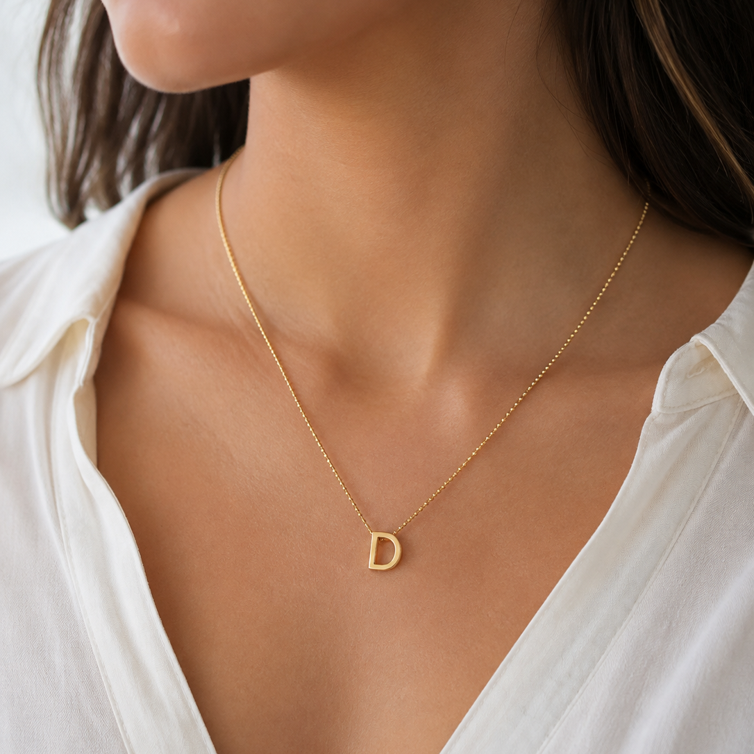 Collar Letra D Plata .925 con Baño de Oro 18K