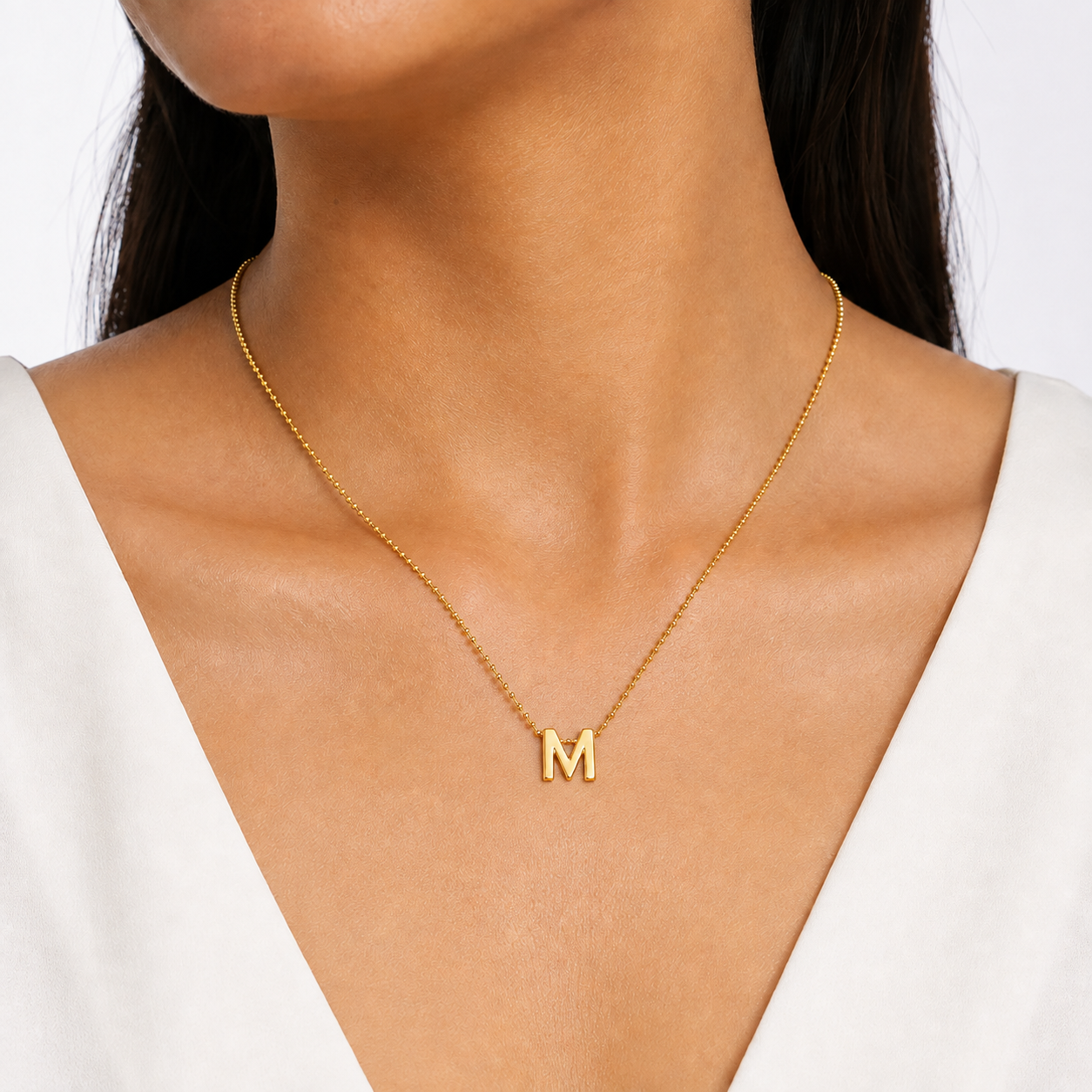 Collar Letra M Plata .925 con Baño de Oro 18K