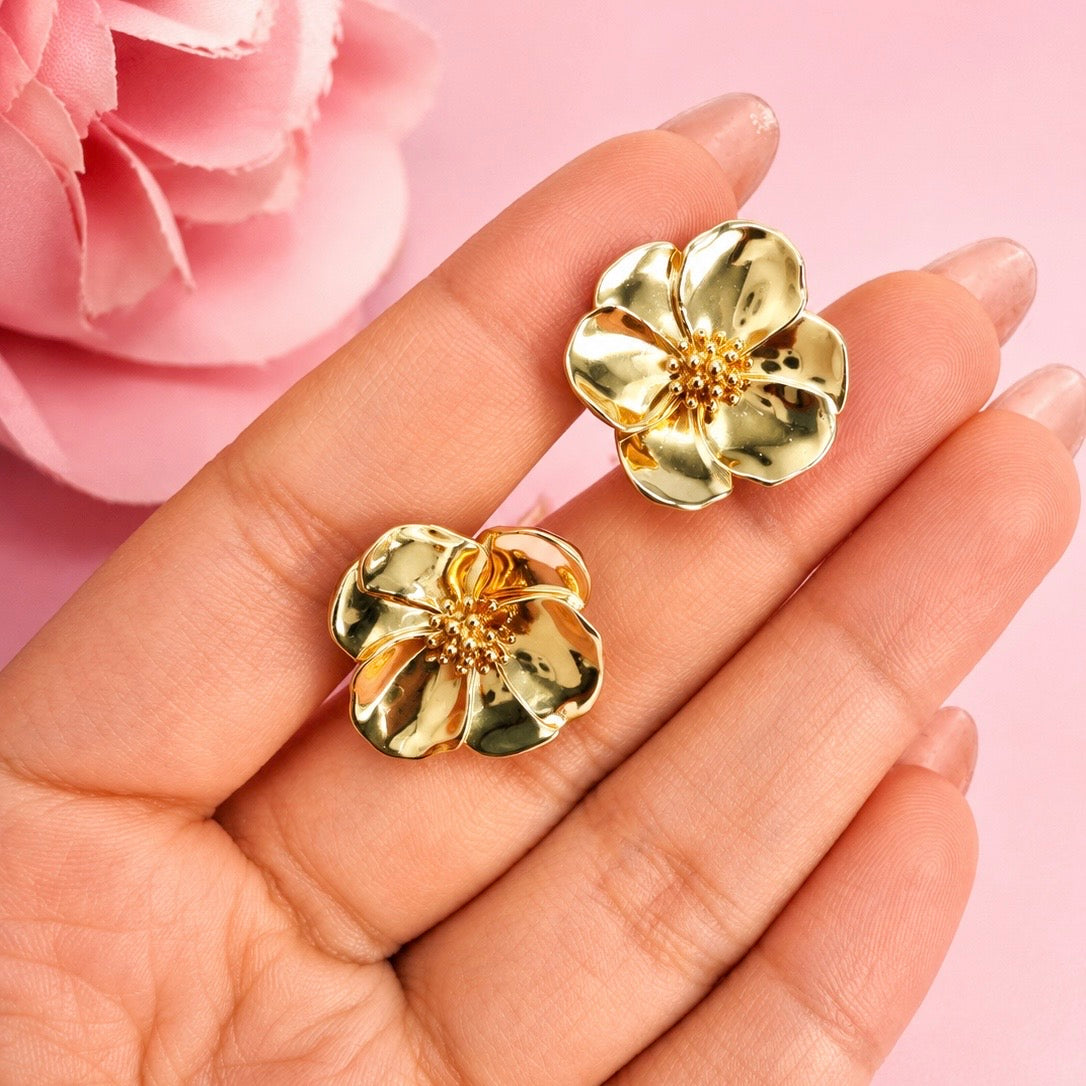 Arete Flor Sakura Grande Colección Florecer Plata .925 con Baño de Oro
