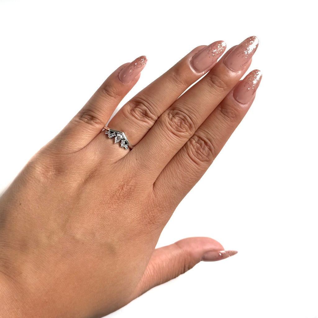 Anillo Inspirado Pan 1.1 Chico Tiara 5 Circonias Semilla Plata .925