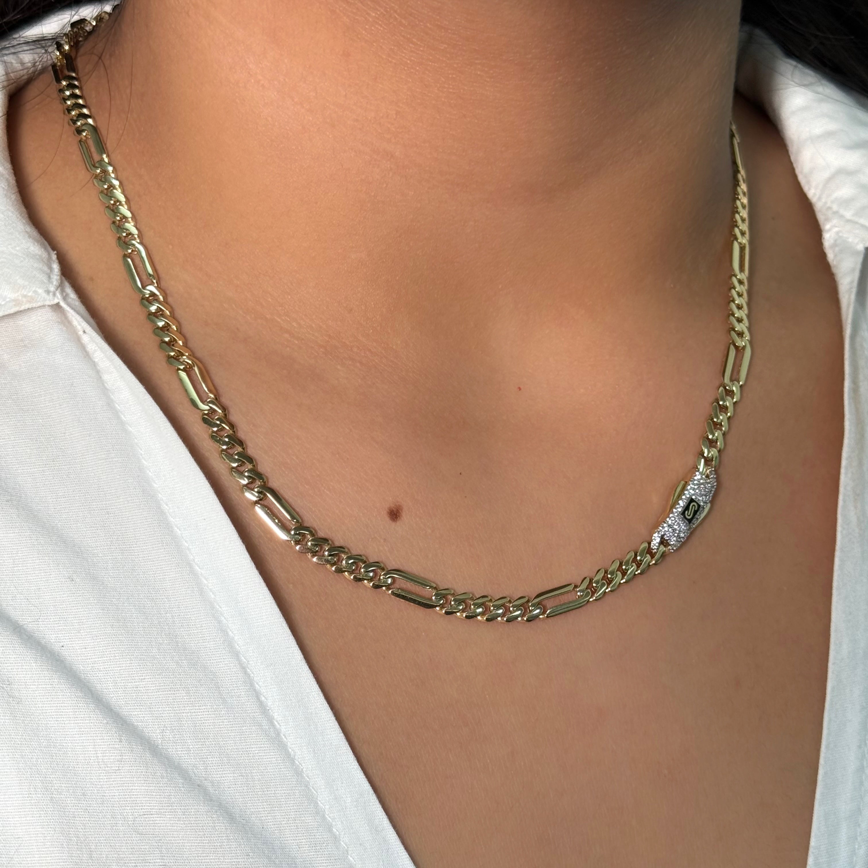 Collar Mónaco Chain Original Cubano con Eslabón Largo Liso, tipo Cartier 5mm, 50 cm. Broche Circonias. Oro 14k