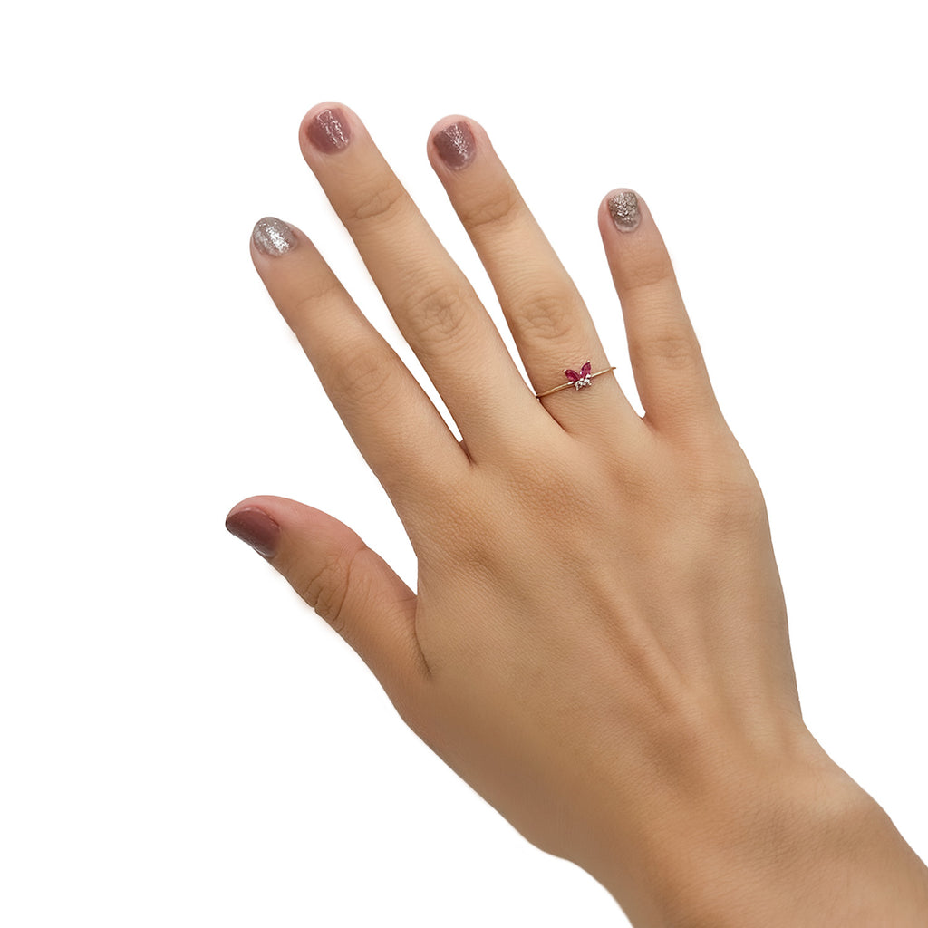 Anillo Circonias Mariposa Fucsia Oro 10K