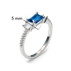 Anillo Solitario Circonia Rectangular Rosa Con Micro Circonias Plata .925 Con Baño De Rodio