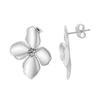 Arete Flor Hibiscus 4 Pétalos Colección Florecer Plata .925 con Baño de Rodio