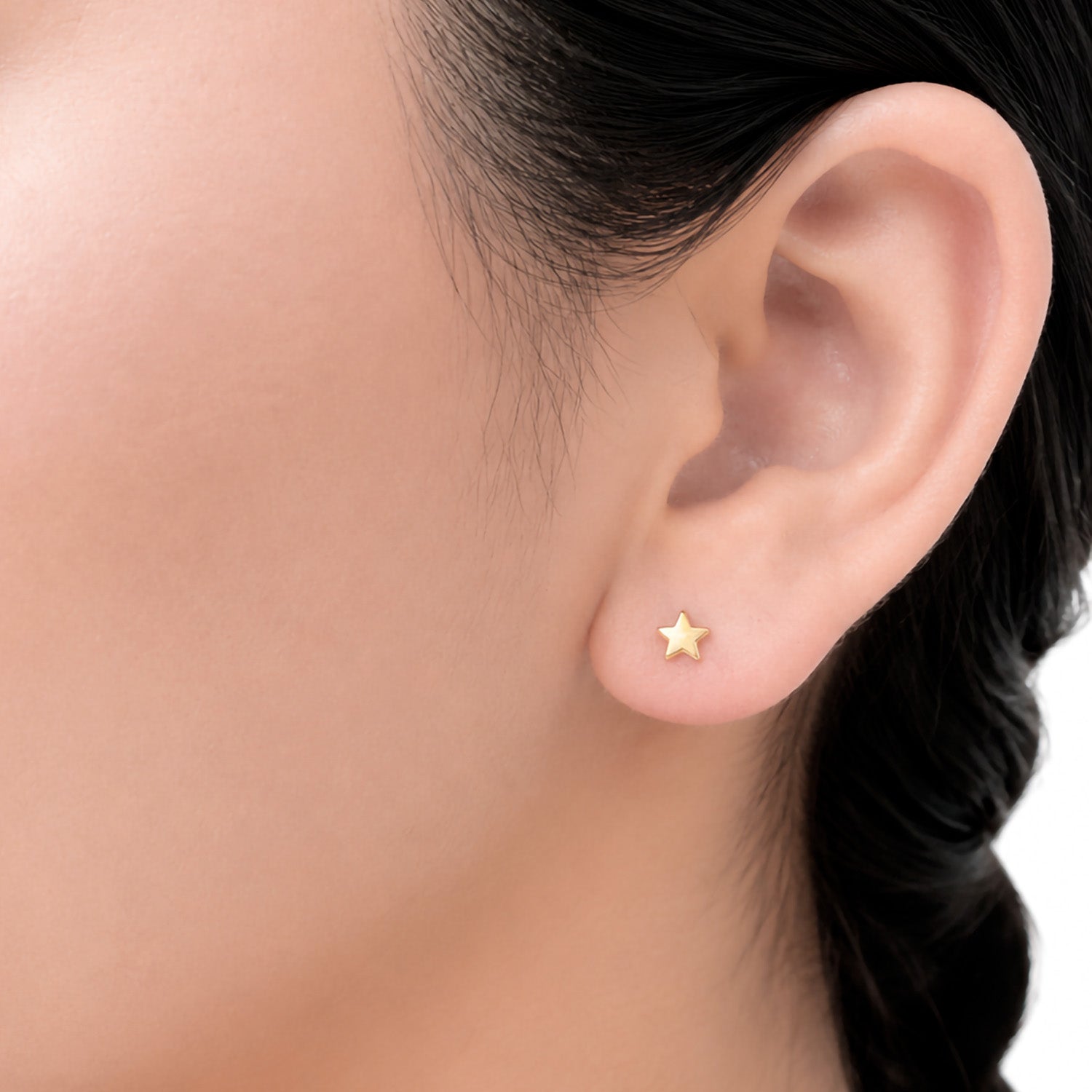Arete Broquel Estrella Lisa Chica Oro 10K con Bolita