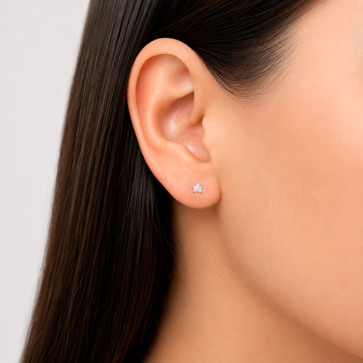 Broquel Arete Estrella con Esmalte Lila Oro 10k con Bolita