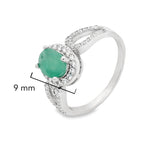 Anillo Piedras Preciosas Esmeralda Ovalada Grande con Circonias, Plata .925 con Baño de Rodio