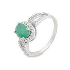 Anillo Piedras Preciosas Esmeralda Ovalada Grande con Circonias, Plata .925 con Baño de Rodio