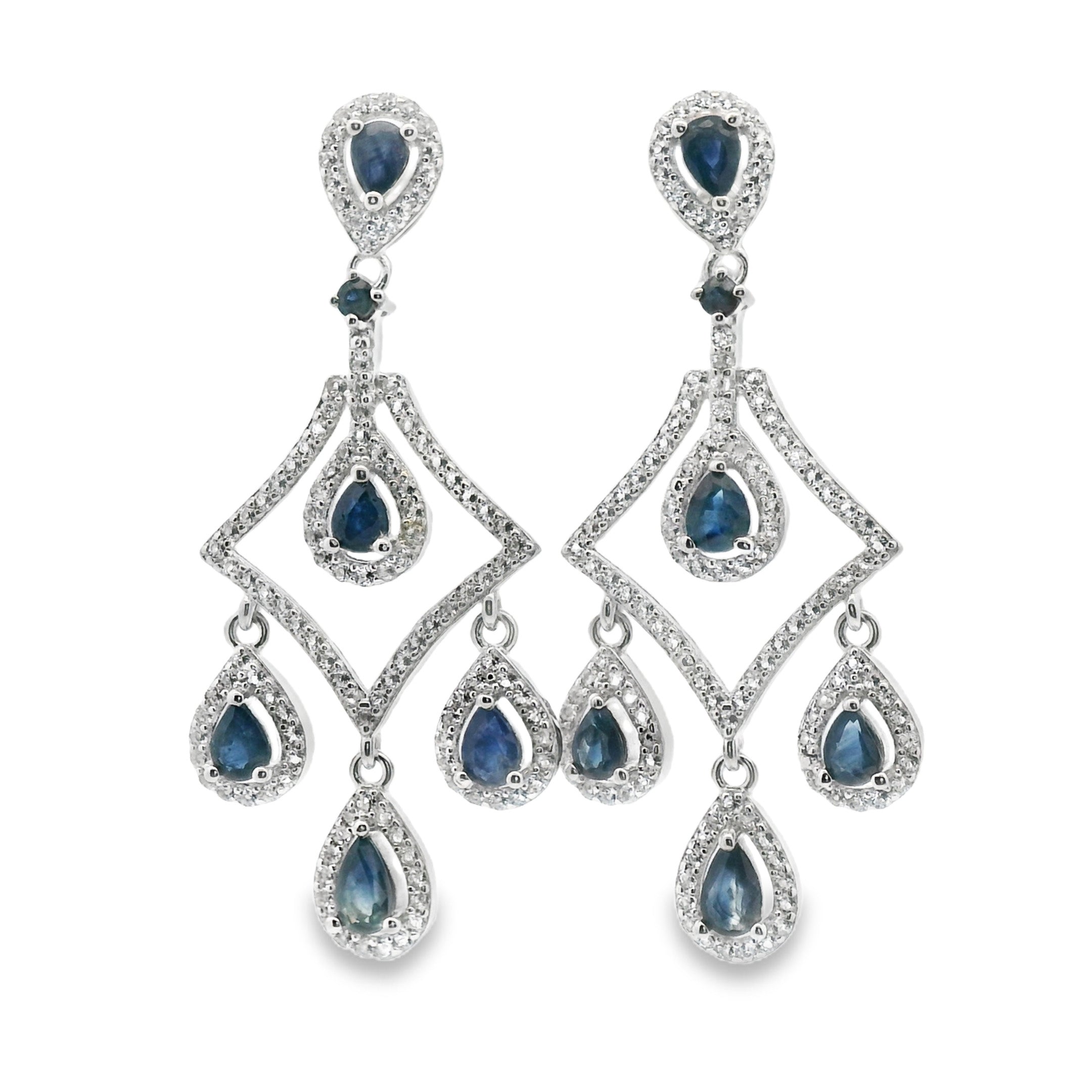 Arete Largo Candelabro de Zafiro con Circonias, Plata .925 con Baño de Rodio