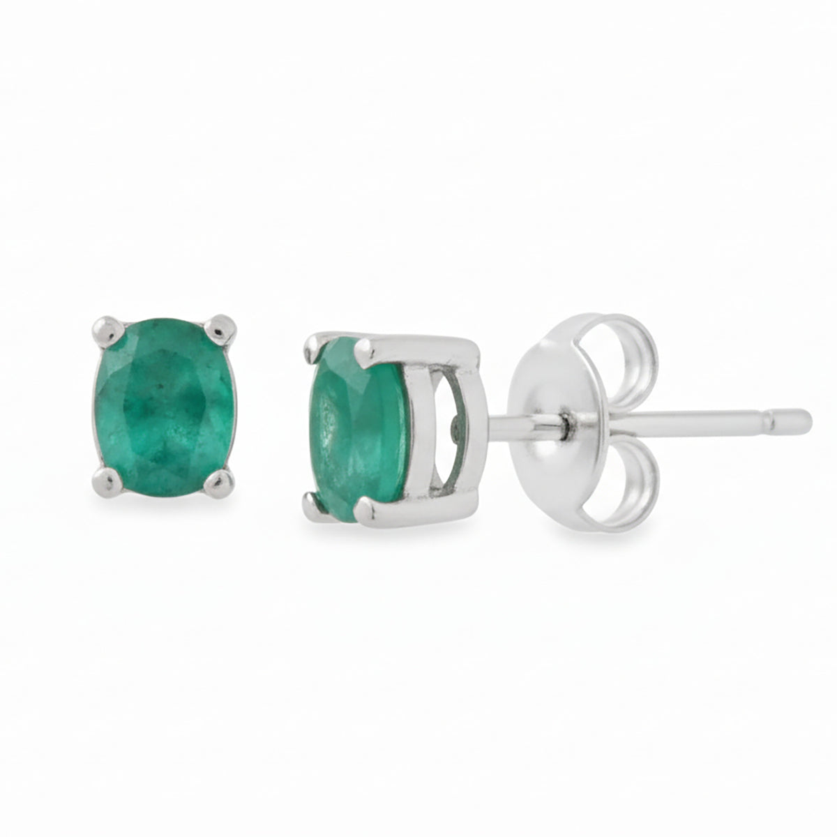Arete Piedra Preciosa Esmeralda Chica en óvalo, Plata .925 con Baño de Rodio