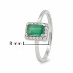 Anillo Piedras Preciosas Esmeralda Rectangular con Circonias, Plata .925 con Baño de Rodio
