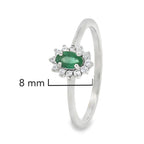 Anillo Piedras Preciosas Flor de Esmeralda Chica con Circonias, Plata .925 con Baño de Rodio