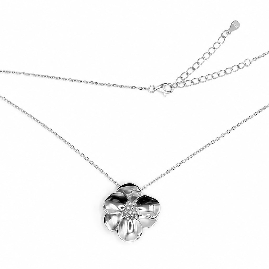 Collar Flor Sakura Grande Colección Florecer Plata .925 con Baño de Rodio