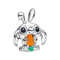 Charm Inspirado Pan 1:1 Stitch con Zanahoria, Plata .925